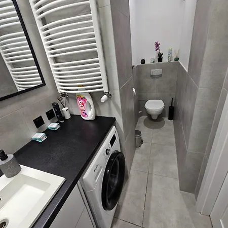 9wygodny W Centrum Wroclawia فروتسواف