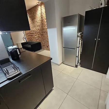 9wygodny W Centrum Wroclawia فندق مبيت وإفطار *